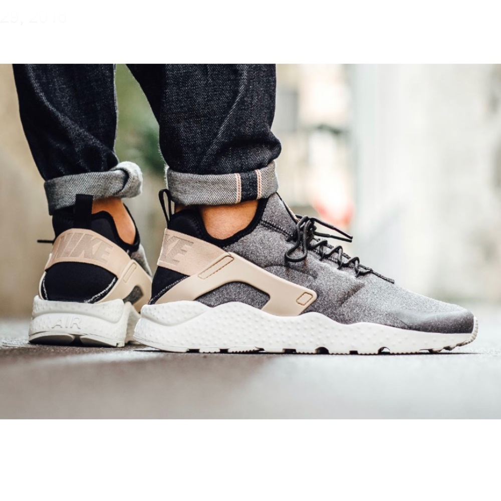 Nike Air Huarache Run Ultra SE Sneakers Sz 6
